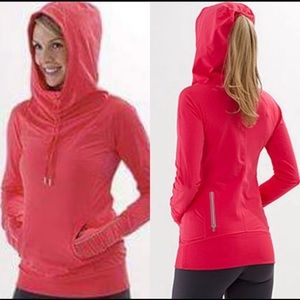 Lululemon Ambition Pullover in Passion